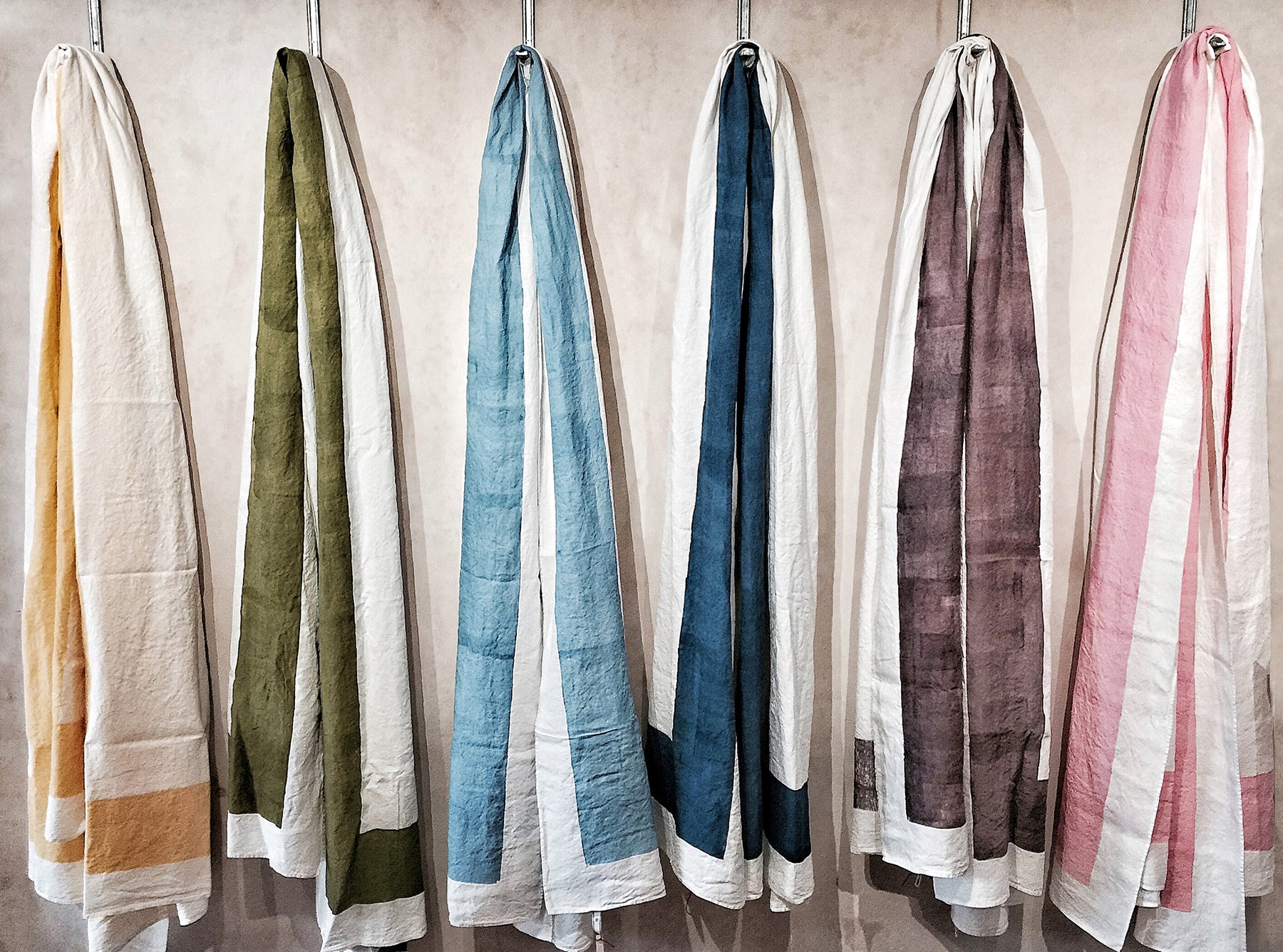 'Cornice' Linen Tablecloth in Avocado Green