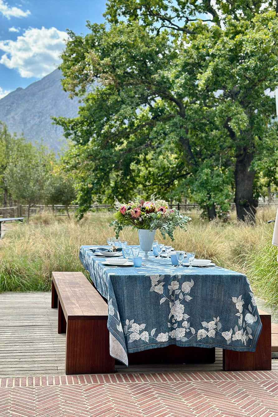S&B x Blackberry Farm Denim Hydrangea Linen Napkin, 50x50cm