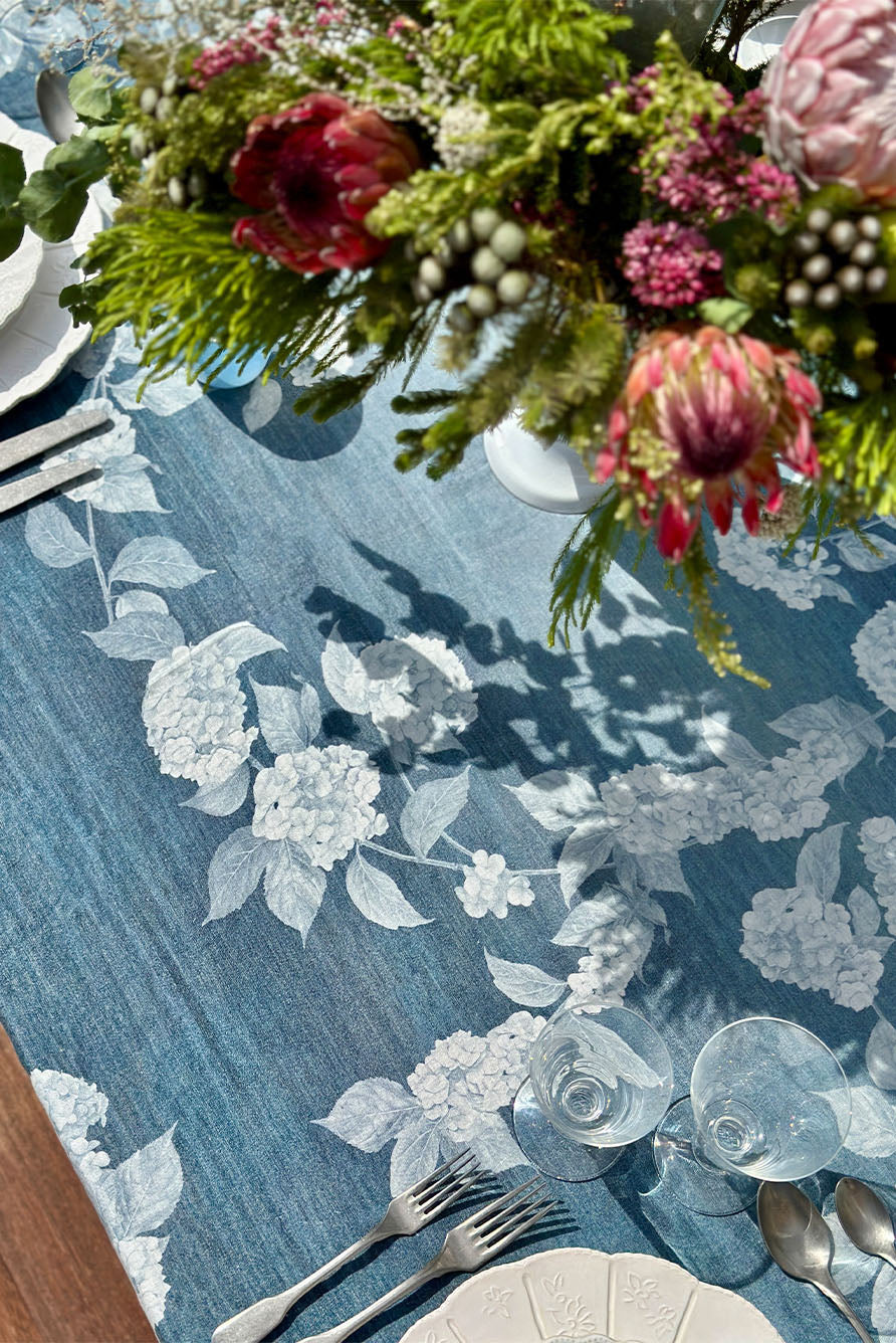 S&B x Blackberry Farm Denim Hydrangea Linen Napkin, 50x50cm