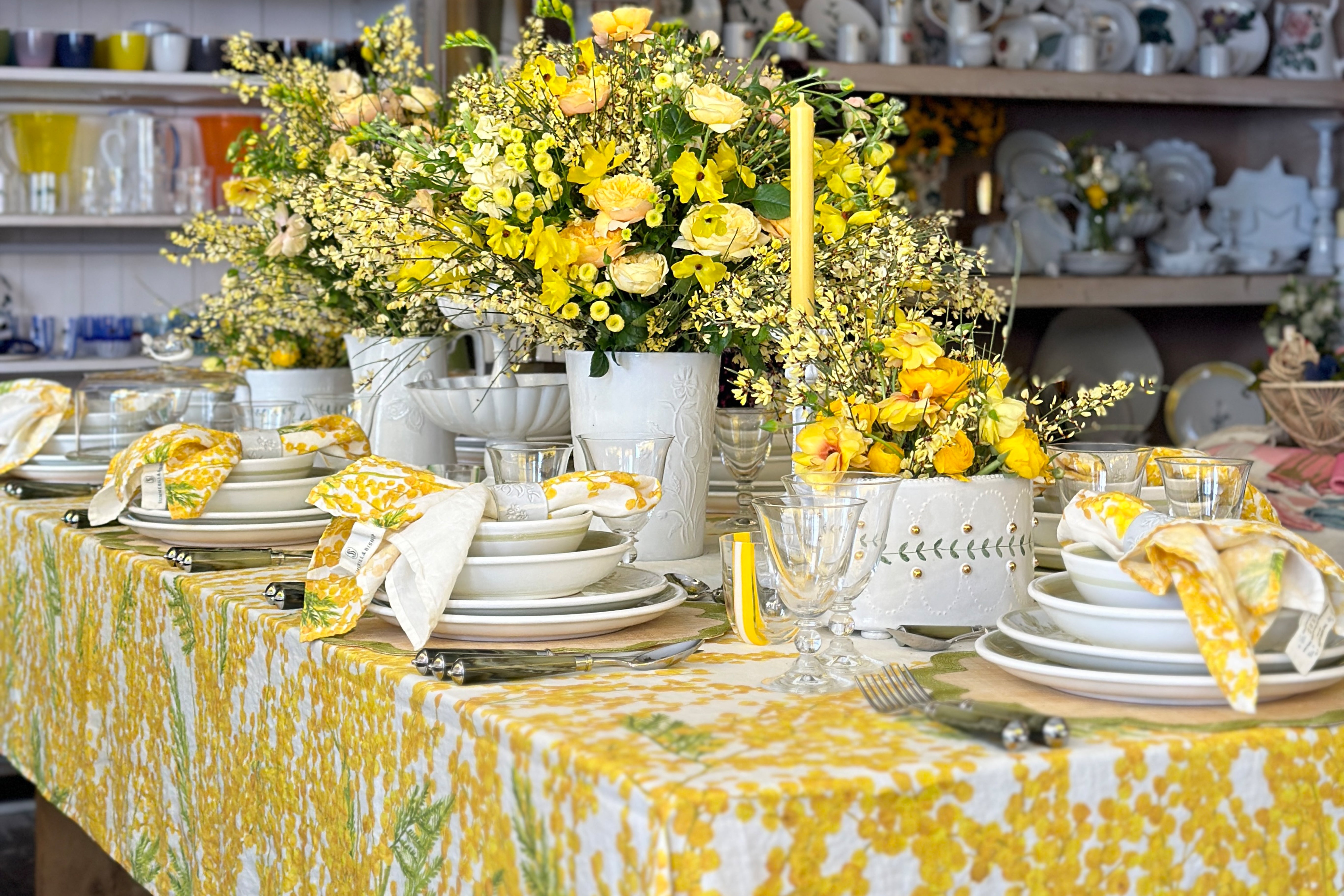 Green Laurel Gold Ornaments Tulipiere Vase with Twisted Handles, 16cm