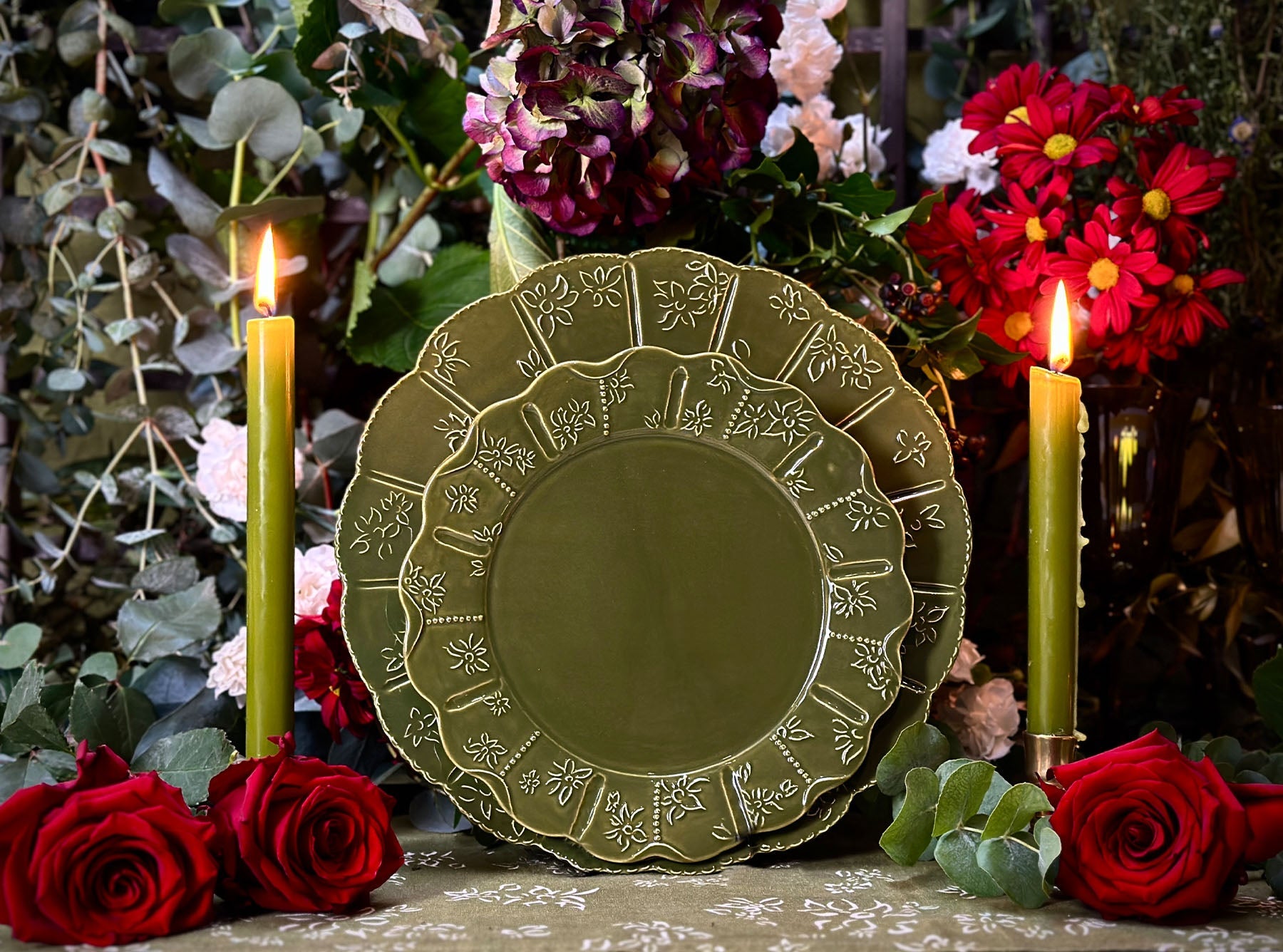 Bernadette's Falling Flower Green Dinner Plate, 30cm