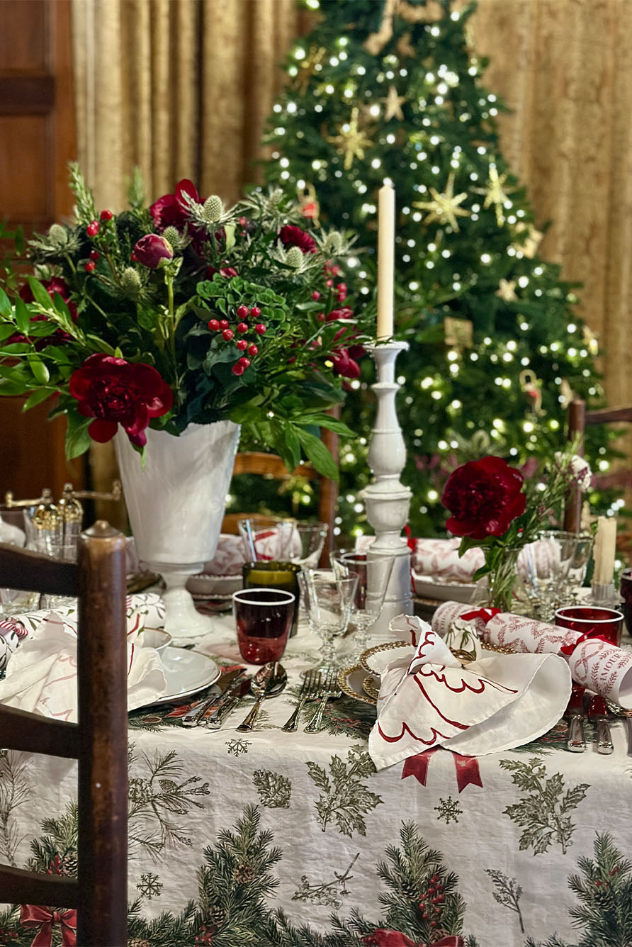 'Garland' Linen Tablecloth