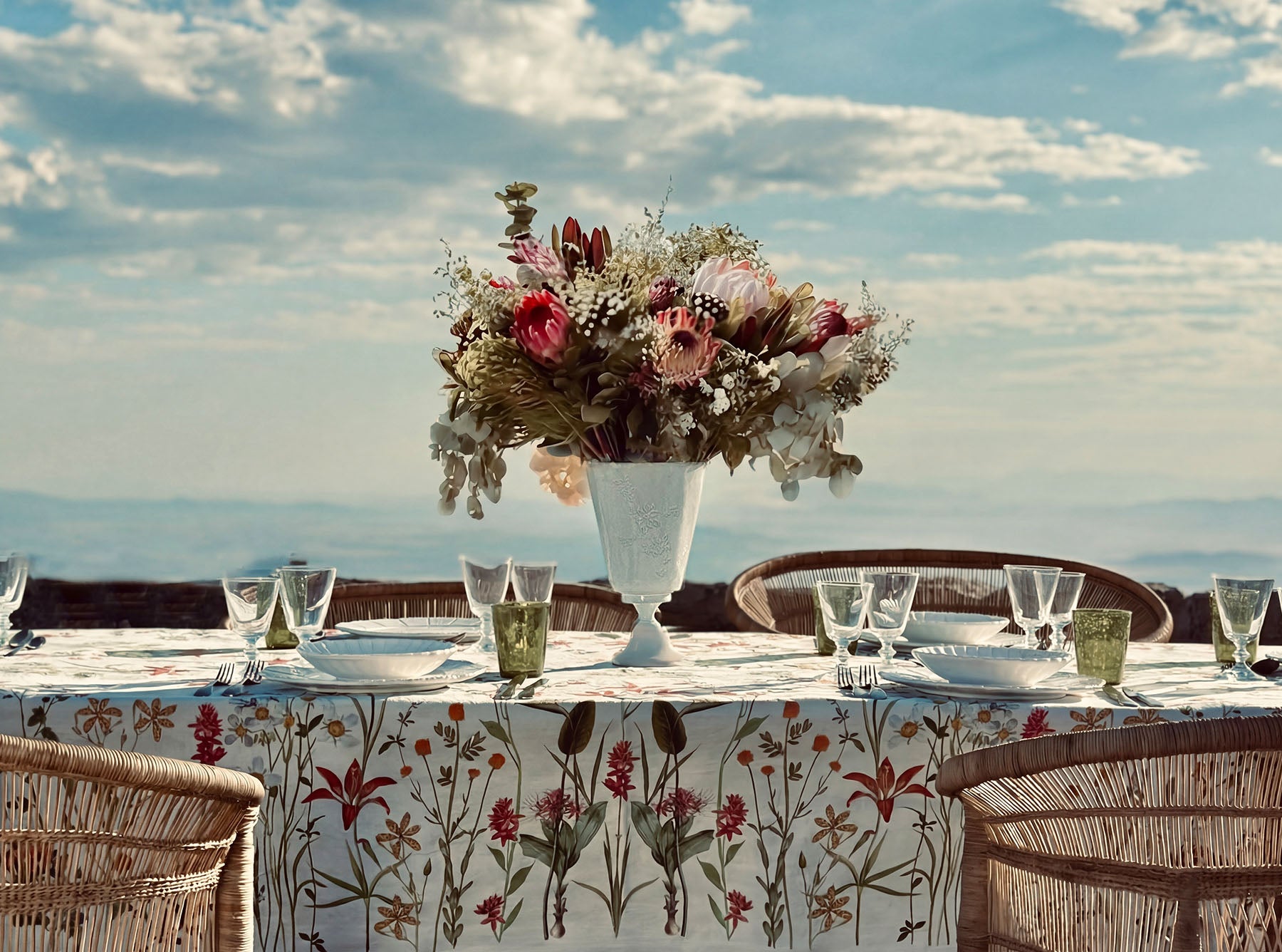 African Flower Linen Napkin in White, 50x50cm