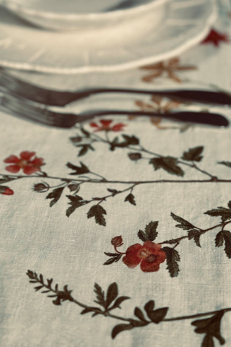 African Flower Linen Napkin in White, 50x50cm