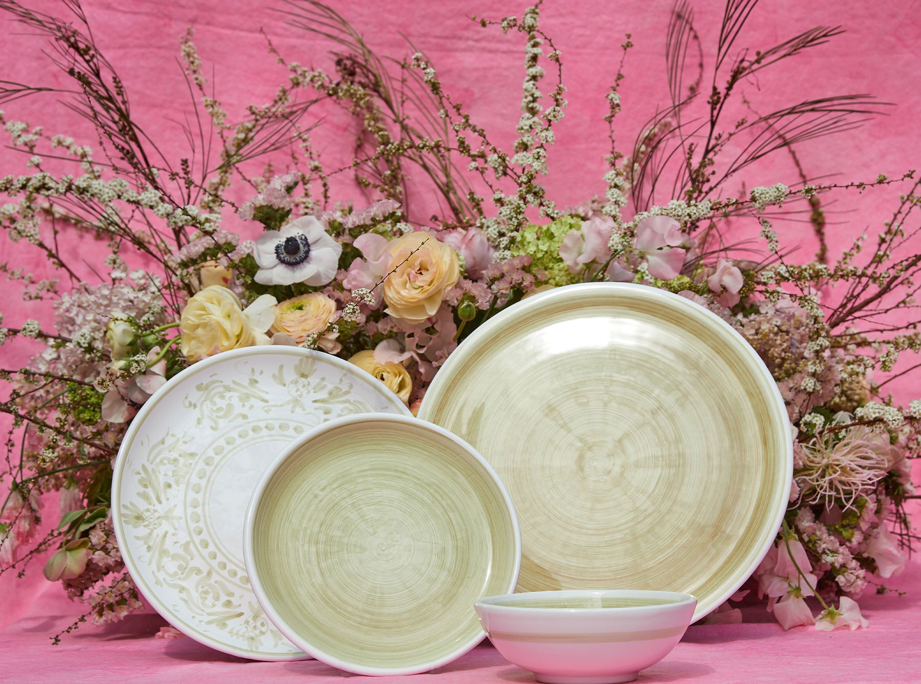 S&B 'Brushed' Ceramic Pasta Bowl in Season Green, 22cm