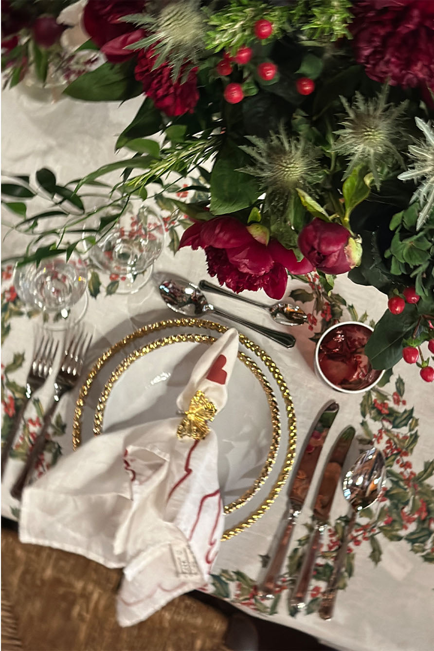 'Holly' Linen Tablecloth