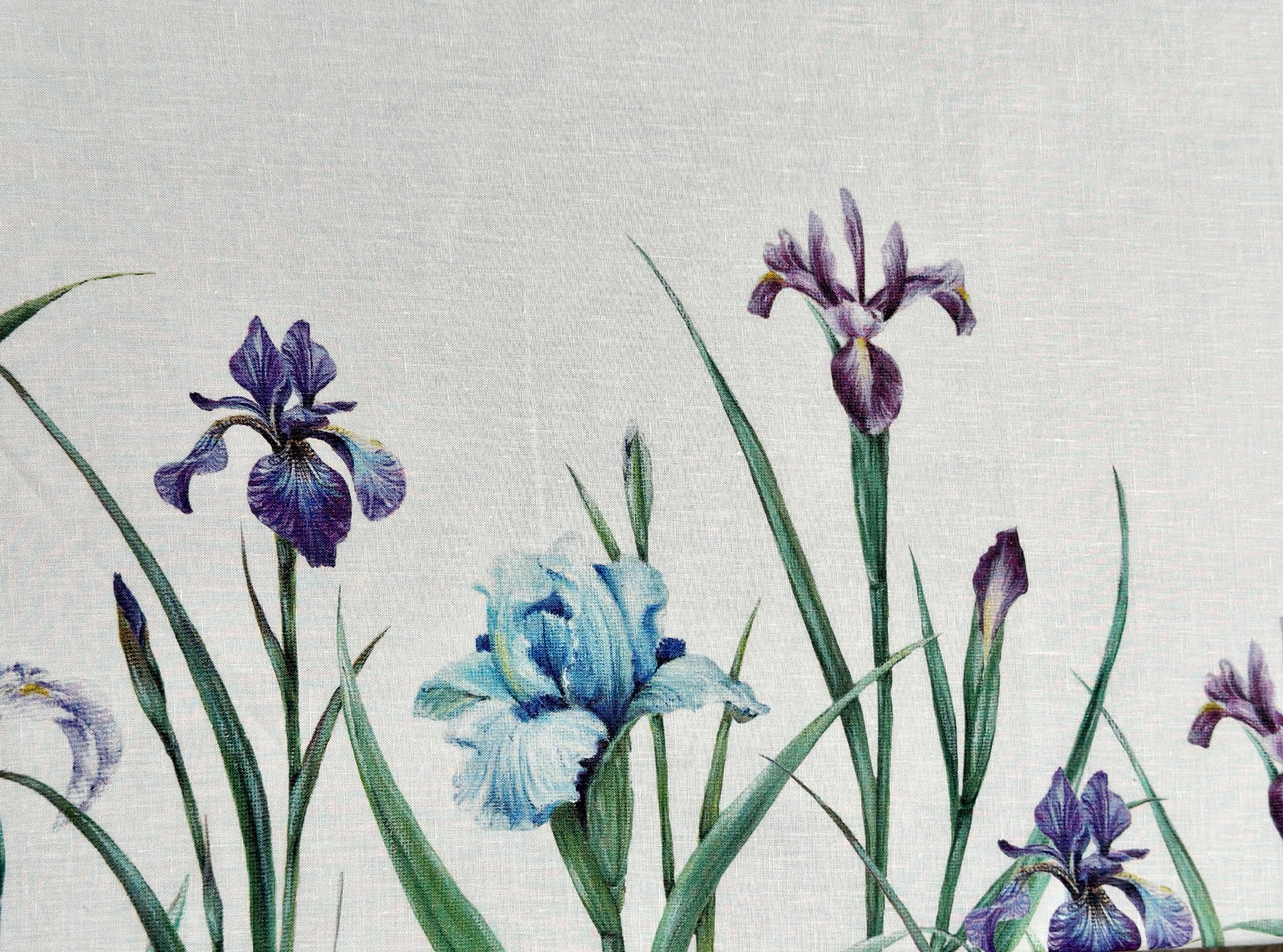 'Iris' Linen Tablecloth