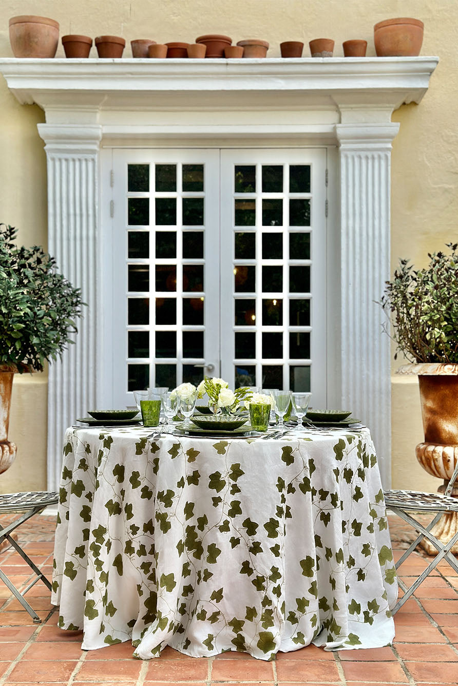 'Ivy' Round Linen Tablecloth, 260cm