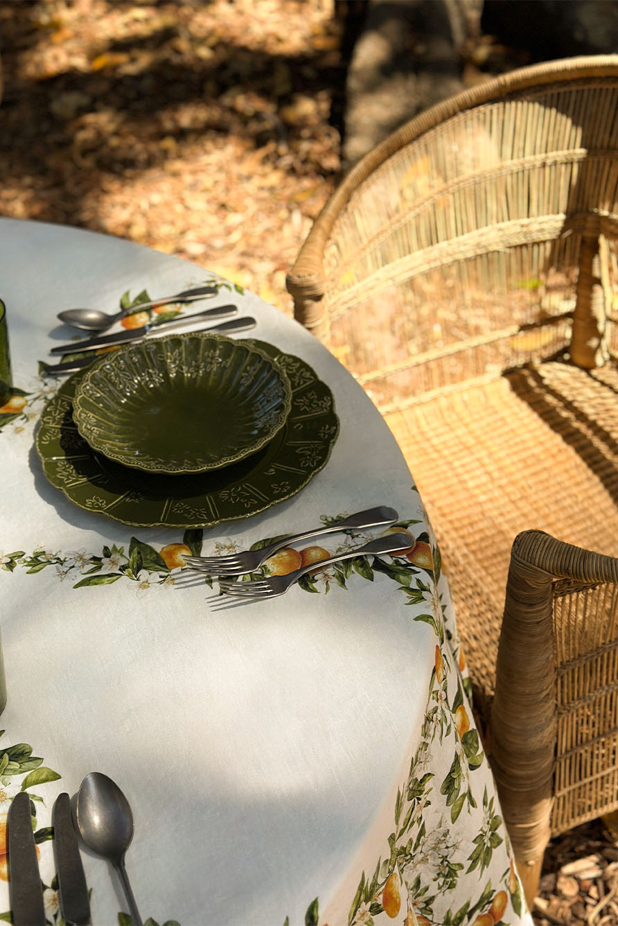 L'Orangerie Round Linen Tablecloth, 260cm