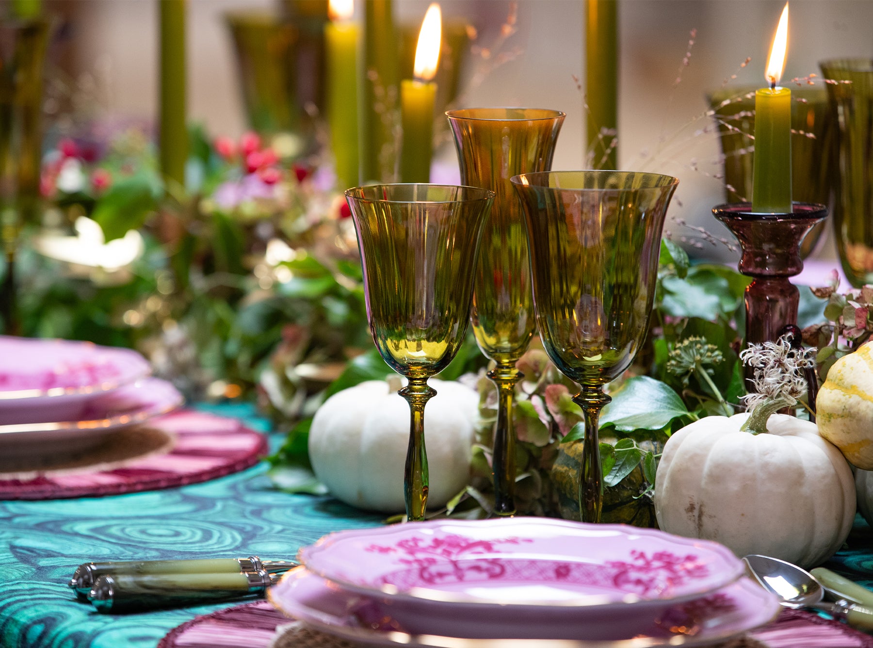 'Malachite' Linen Tablecloth in Emerald Green