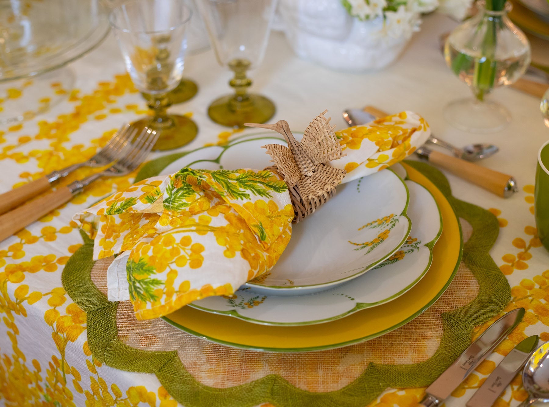 'Mimosa' Round Linen Tablecloth, 260cm