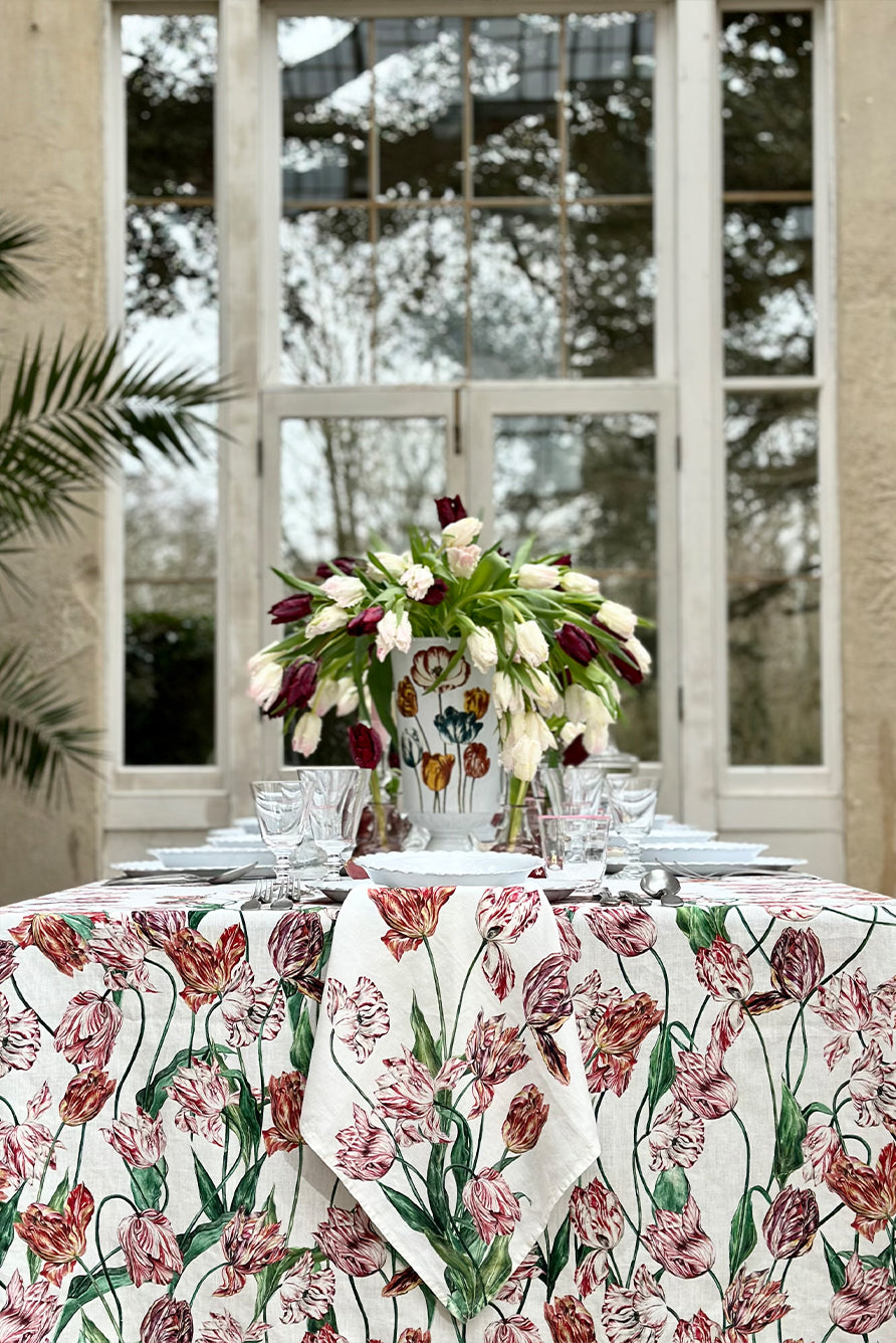 Tulip Linen Tablecloth in Red & Pink