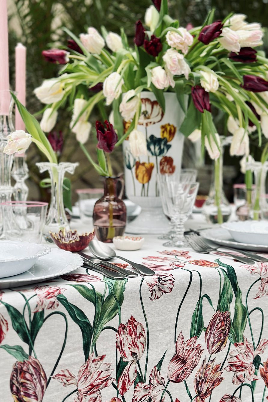 Tulip Linen Tablecloth in Red & Pink