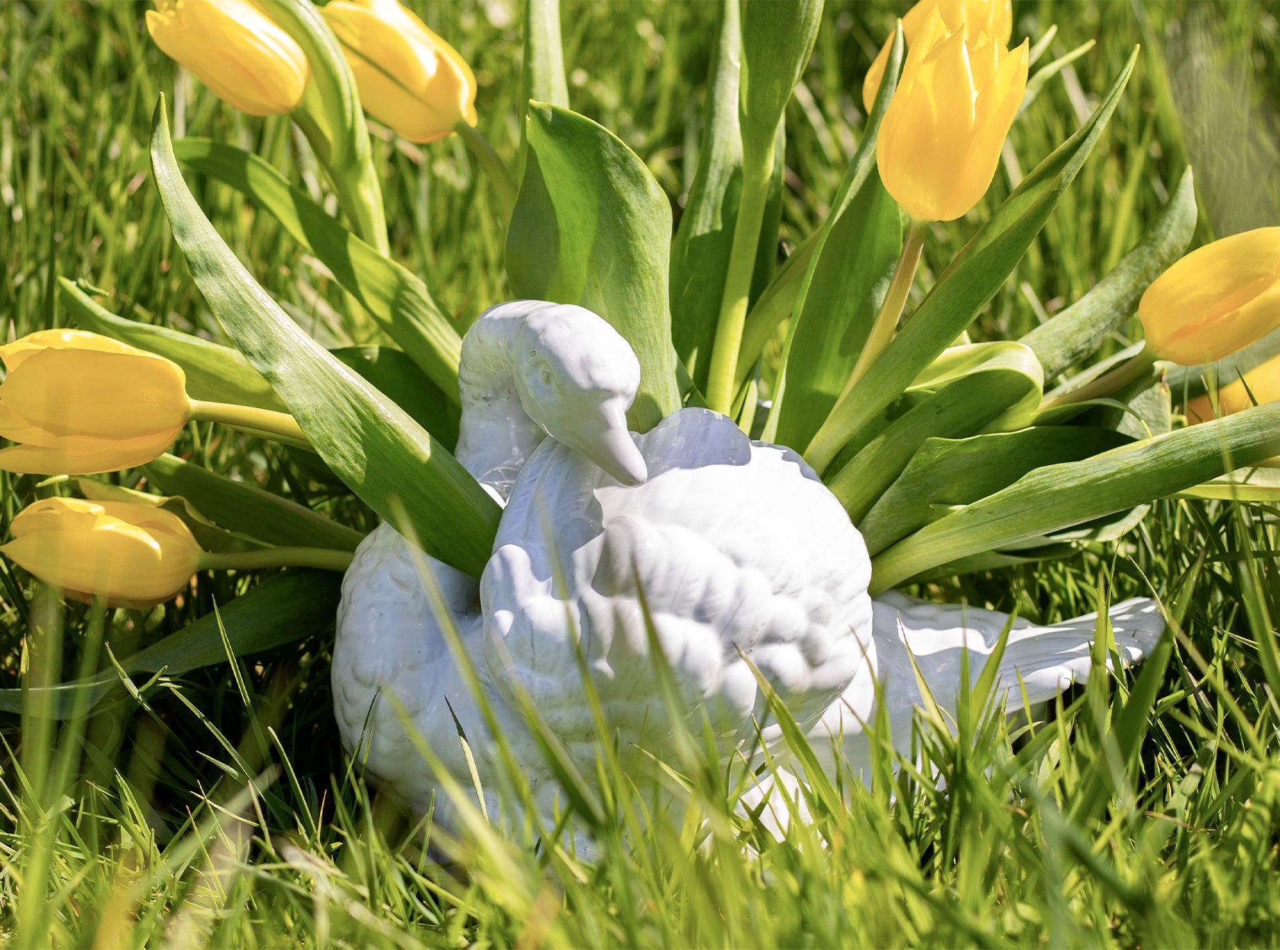 Swan Vase by Astier de Villatte, 23.5cm