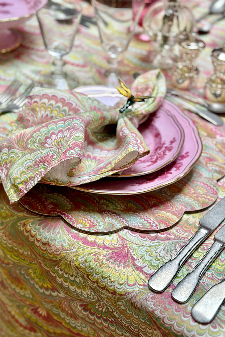 Marble Fan Scalloped Cork-backed Placemat, 34cm