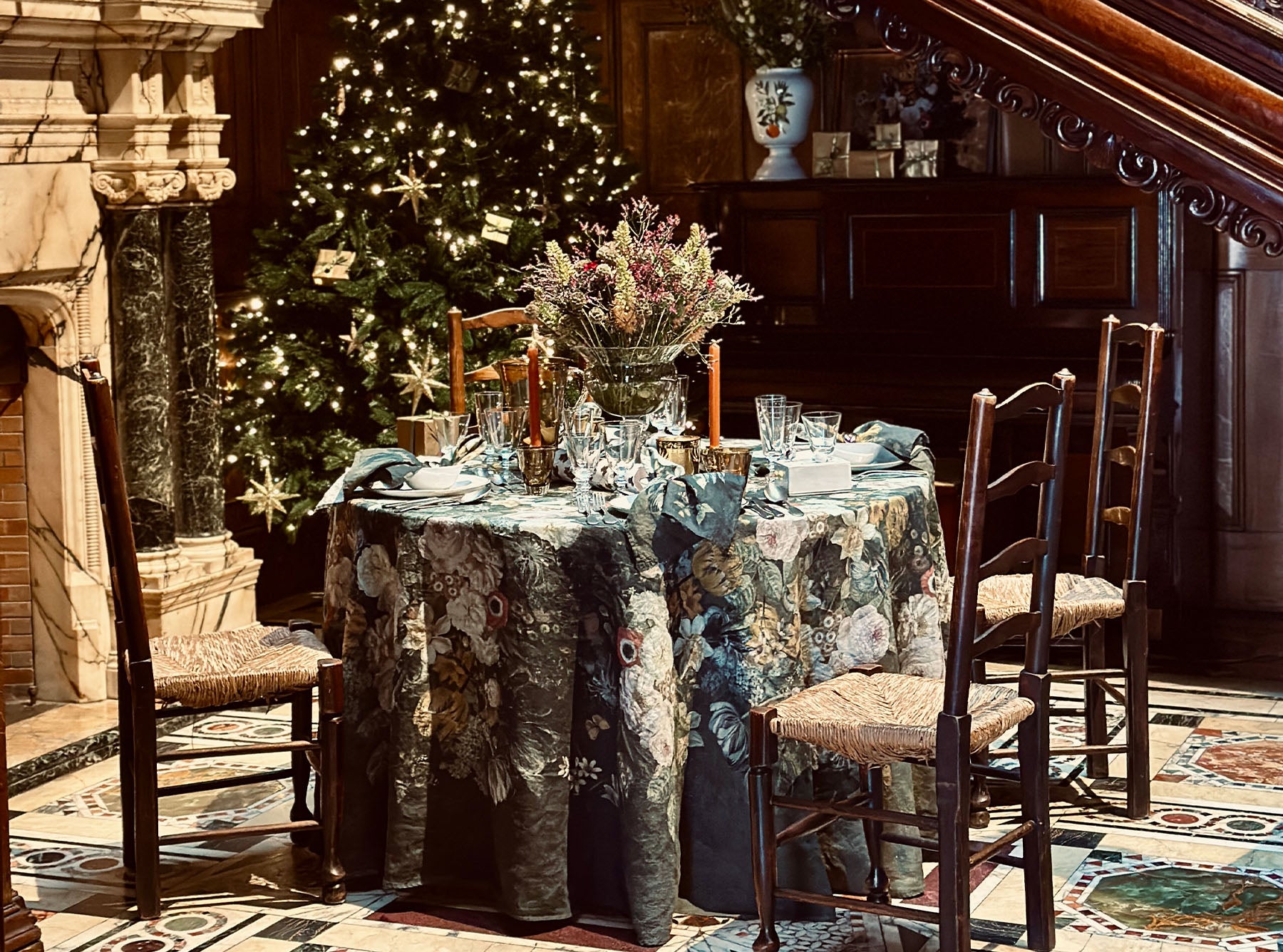 'Still Life 1815' Round Linen Tablecloth, 260cm
