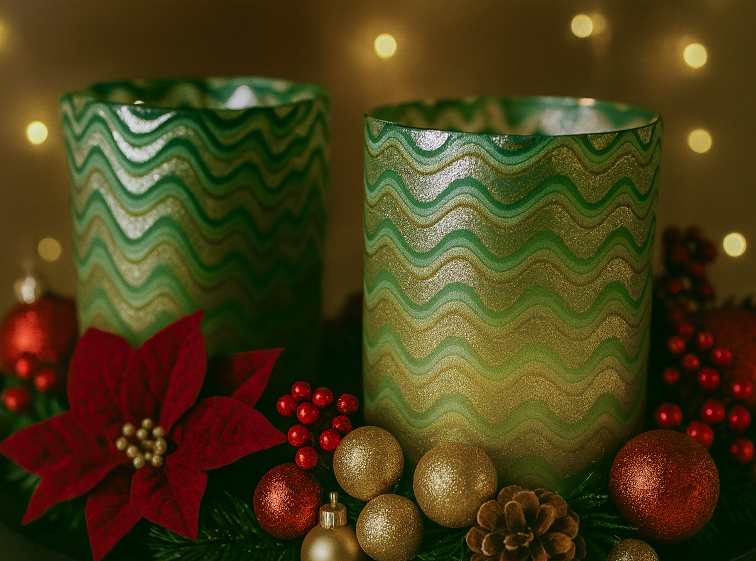 Handblown Murano Glass Wave Tumbler in Green & Gold