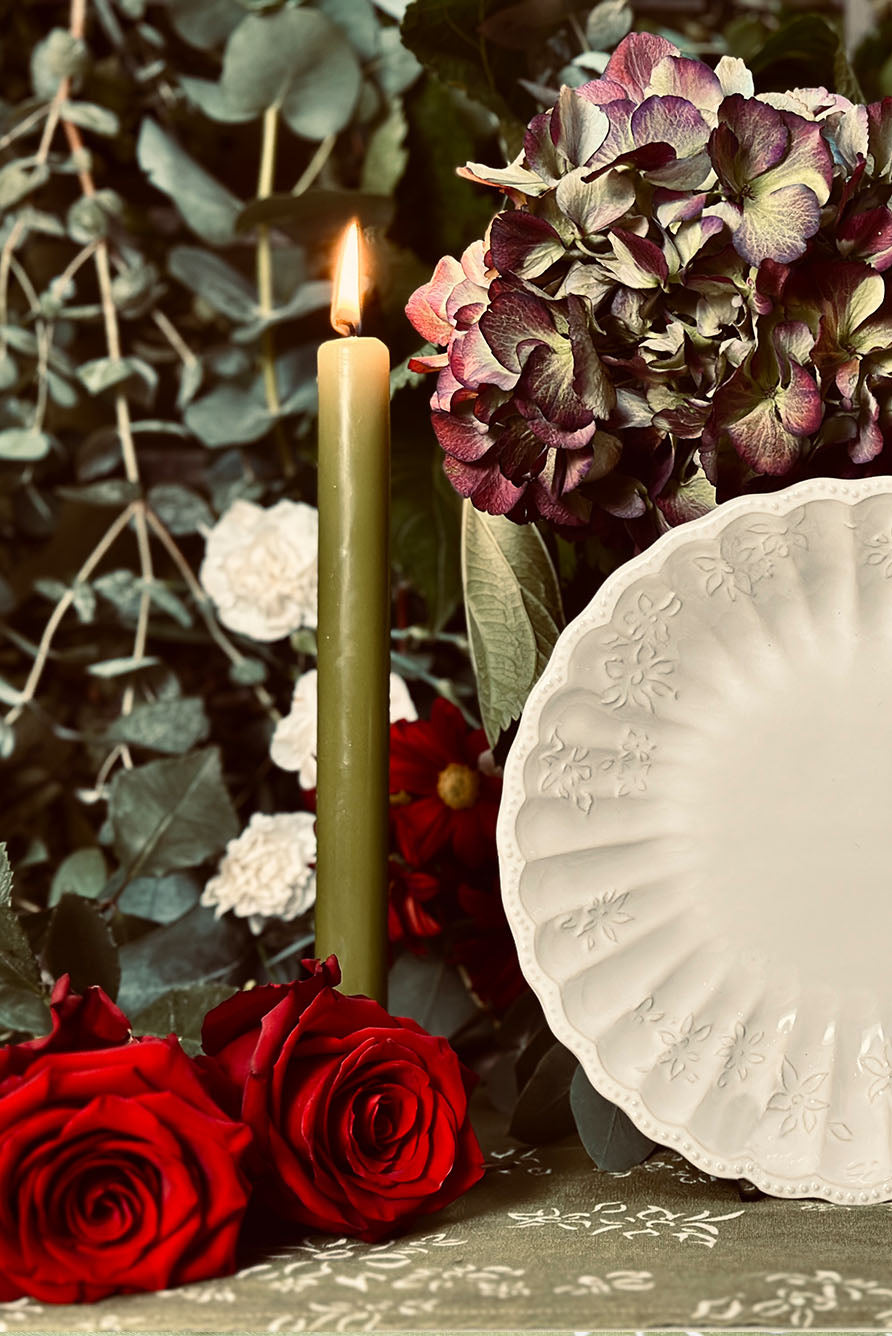 Bernadette's Falling Flower White Soup Bowl, 22cm